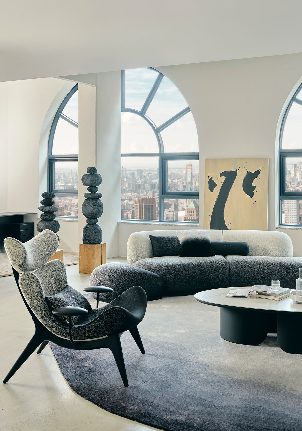 비정형 아치 모양의 테이블