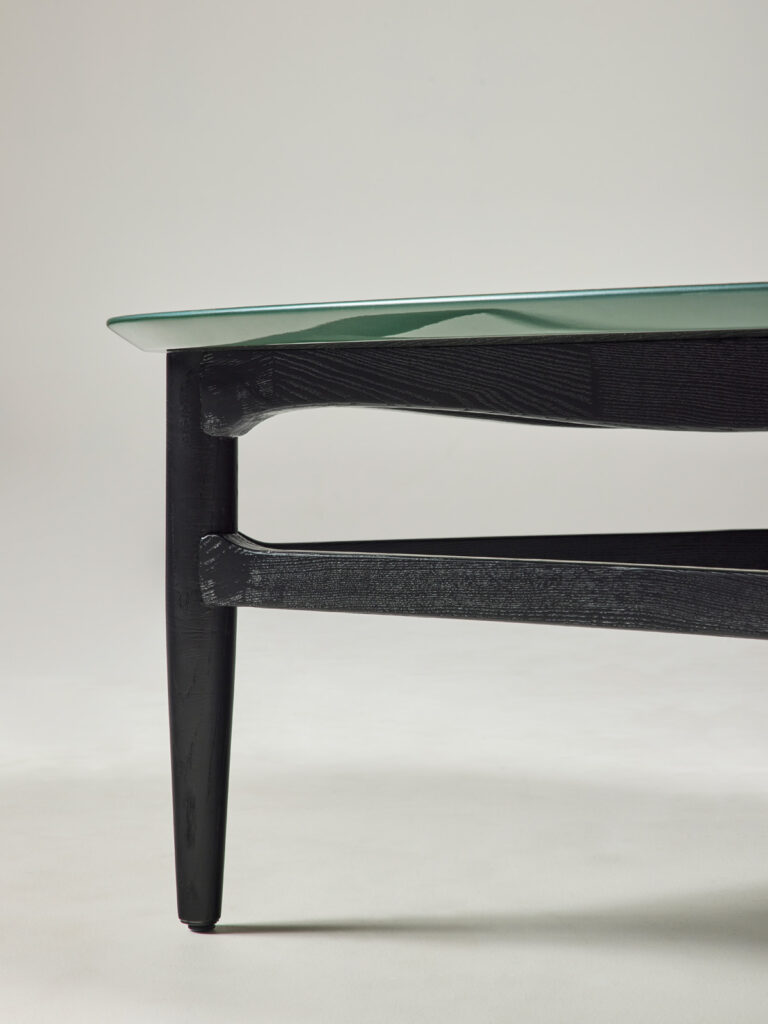 bridge_l_table_13 유기적인 비정형 곡선 실루엣 테이블