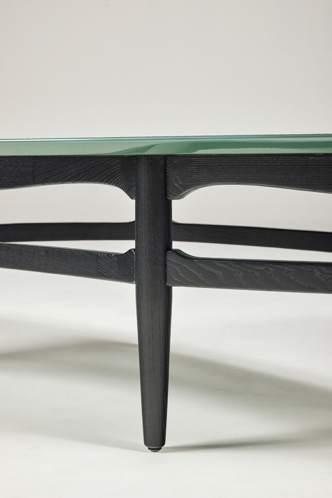 bridge_l_table_14 유기적인 비정형 곡선 실루엣 테이블