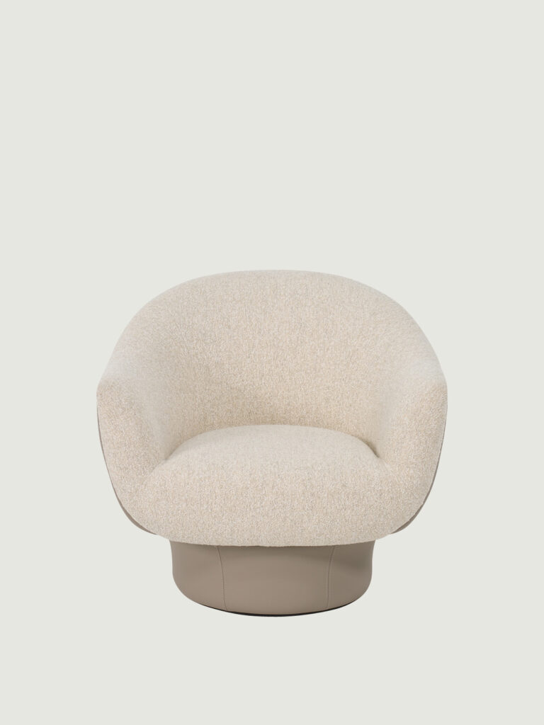 bubble_01 몸을 자연스럽게 감싸 안아주는 곡선과 볼륨이 살아 있는 라운드 형태