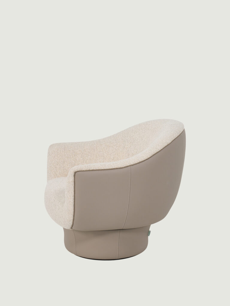 bubble_02 몸을 자연스럽게 감싸 안아주는 곡선과 볼륨이 살아 있는 라운드 형태