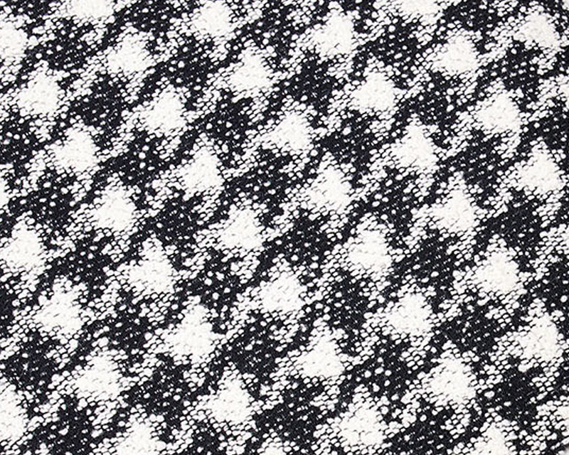 두 팔 벌려 따뜻하게 안아주는 듯한 허그 디자인 체어