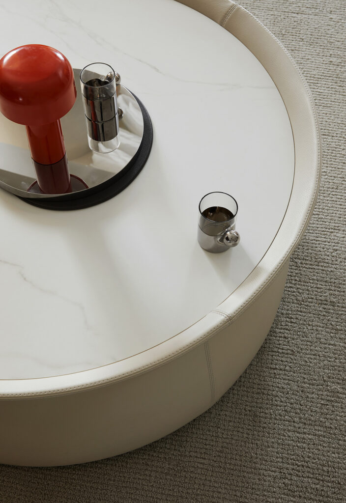 lune_bowl_table_09 부드럽고 볼륨감 있는 실루엣 테이블