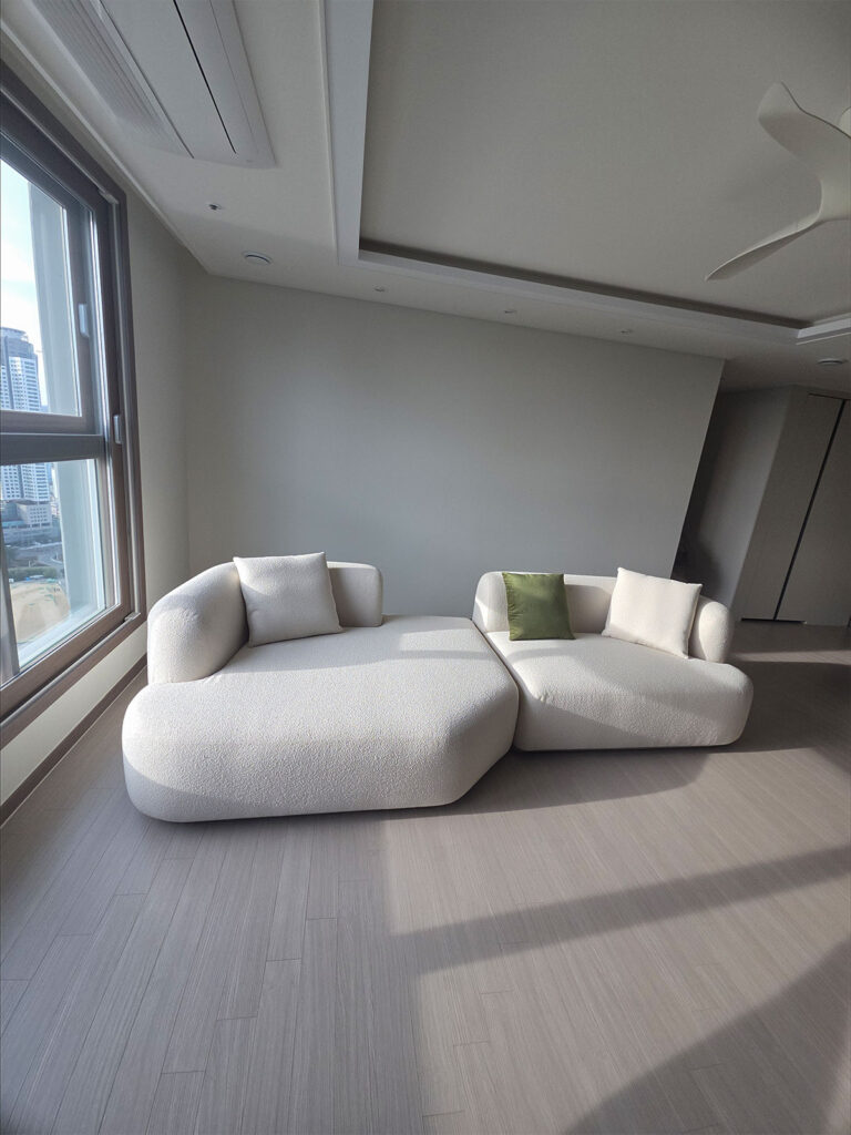 mondrian_sofa_review4