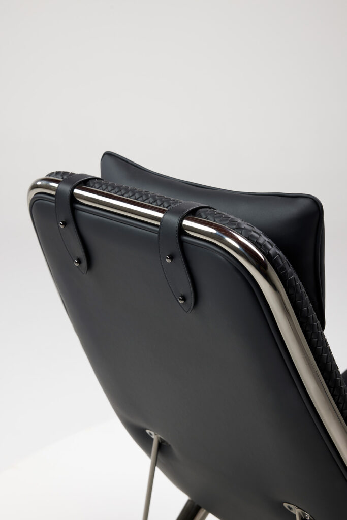 nori_chair_14 슬림한 메탈 프레임과 가죽∙메쉬∙금속의 세련된 조합의 체어