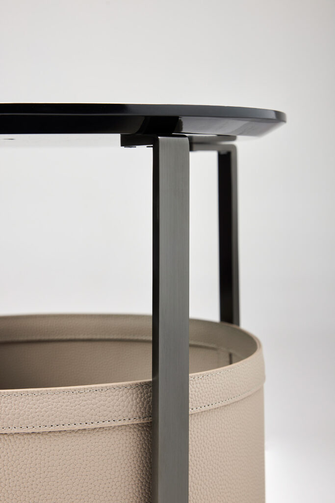 orbit_table_09 테이블과 수납을 동시에 담은 원형 일체형 테이블