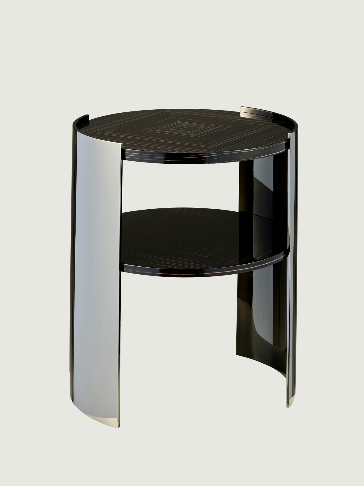 2단 레이어 공간에 깊이를 더하는 입체 구조 테이블