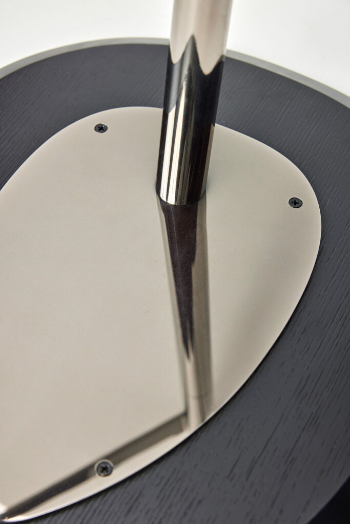 pivot_table_10 견고하고 흔들림 없는 메탈 프레임 테이블