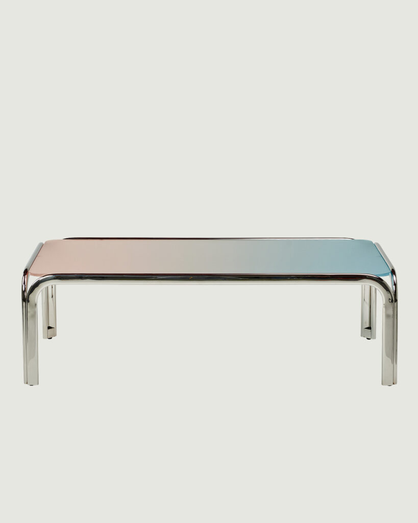 lumina_sofa_table_03 컬러 그라데이션 유리 상판과 라운딩된 메탈 프레임 테이블