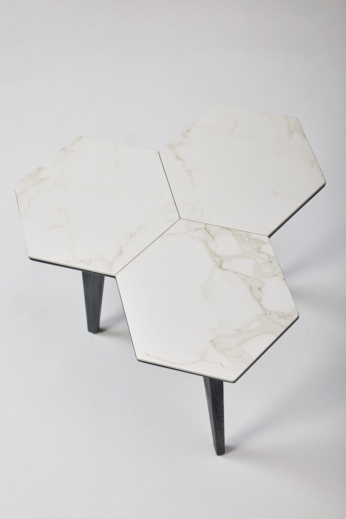rester_table_02 육각 세라믹 3장을 정교하게 이어 만든 테이블