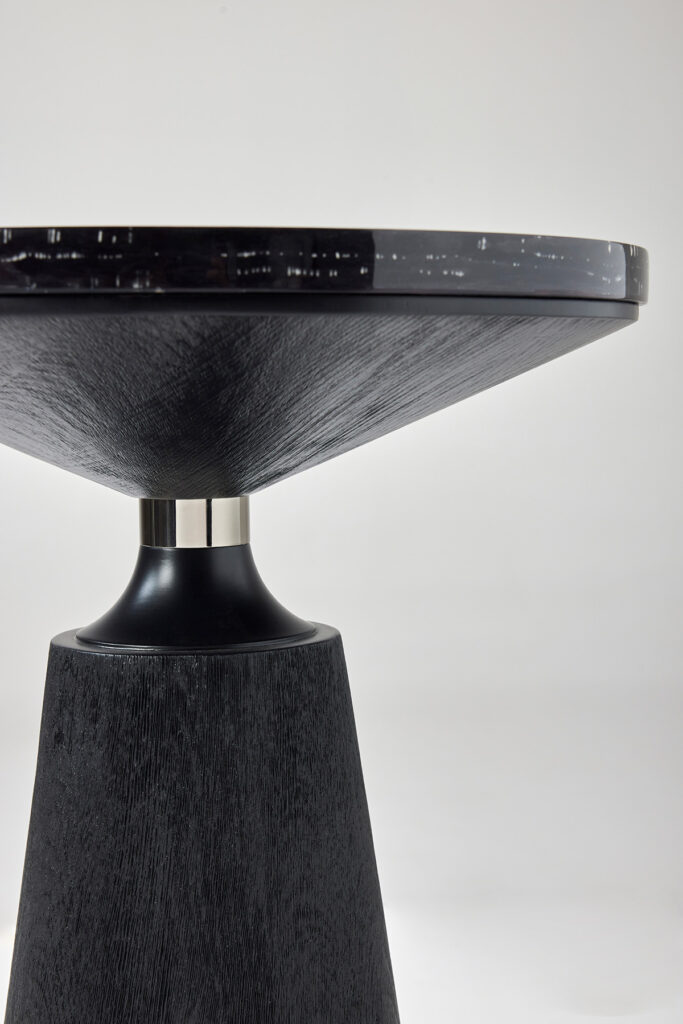 Pearlcore_04 자연스러운 나무결이 살아있는 테이블