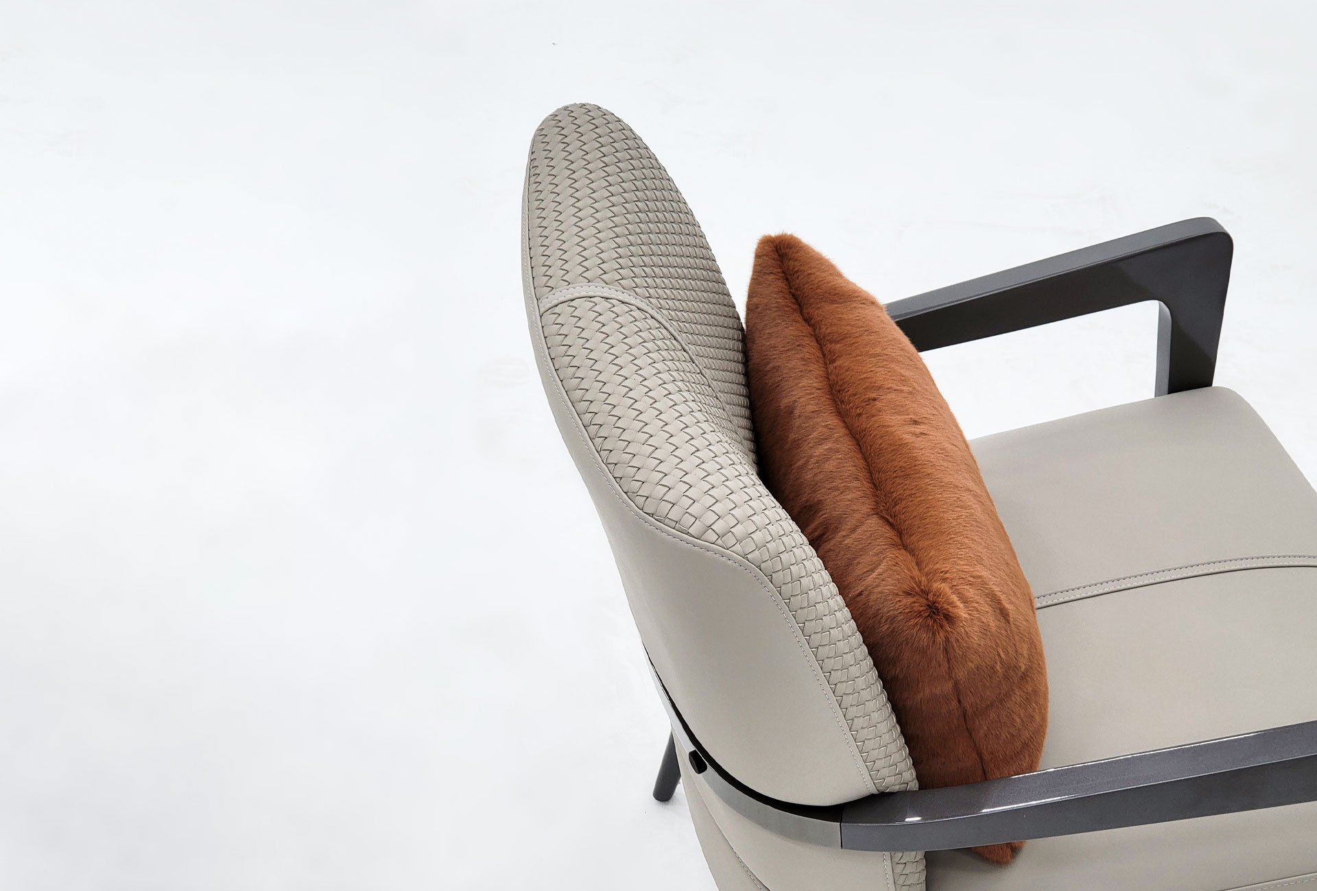 오드 라운지 체어 ode lounge chair