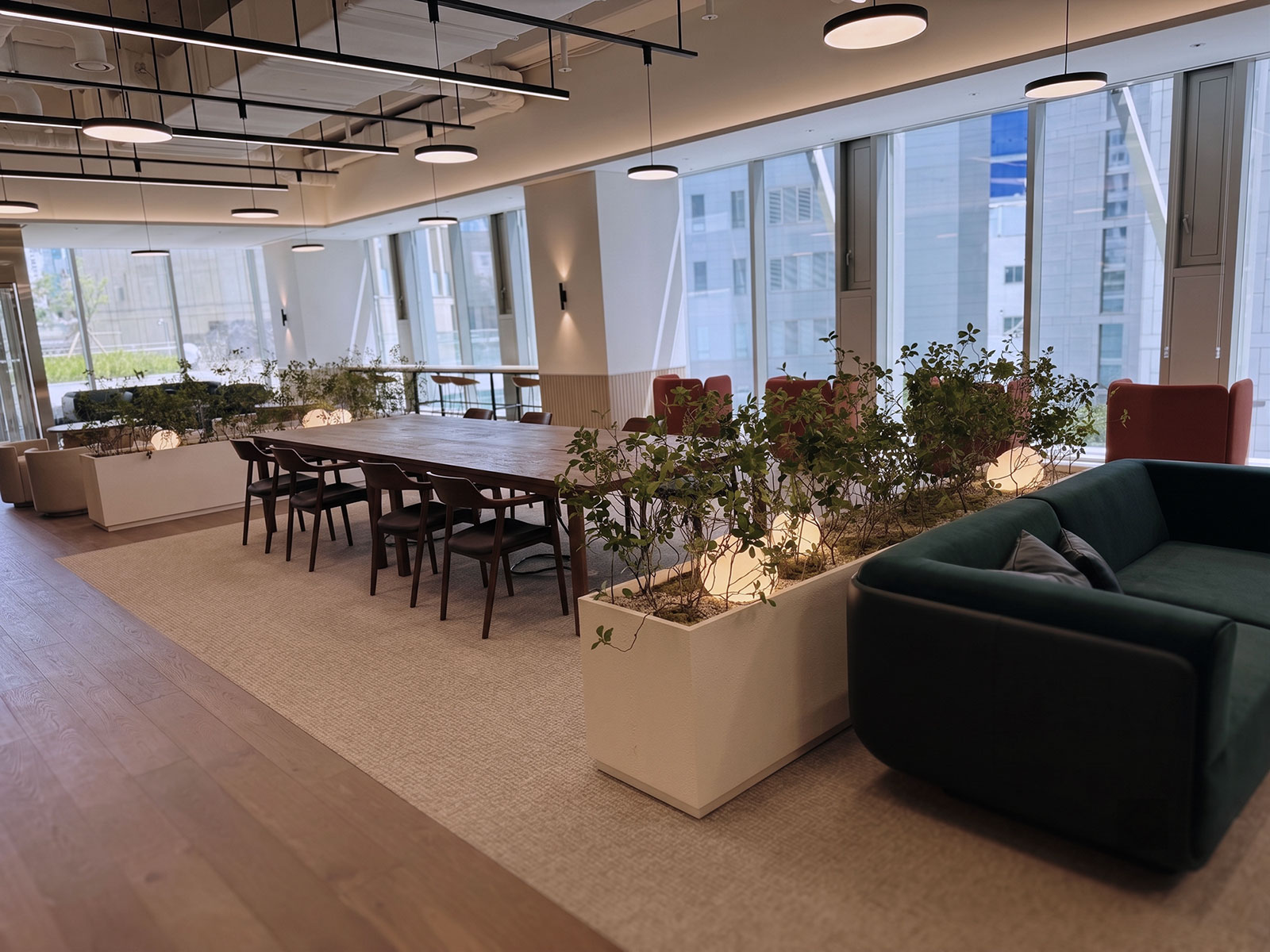 DB 부산사옥