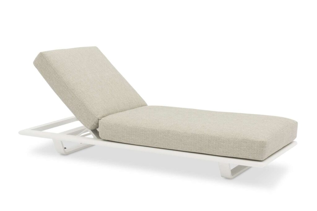 twins sunlounger