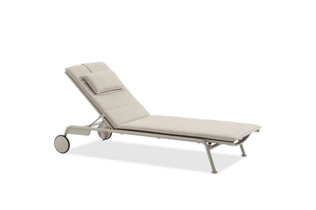 Sunset sunlounger