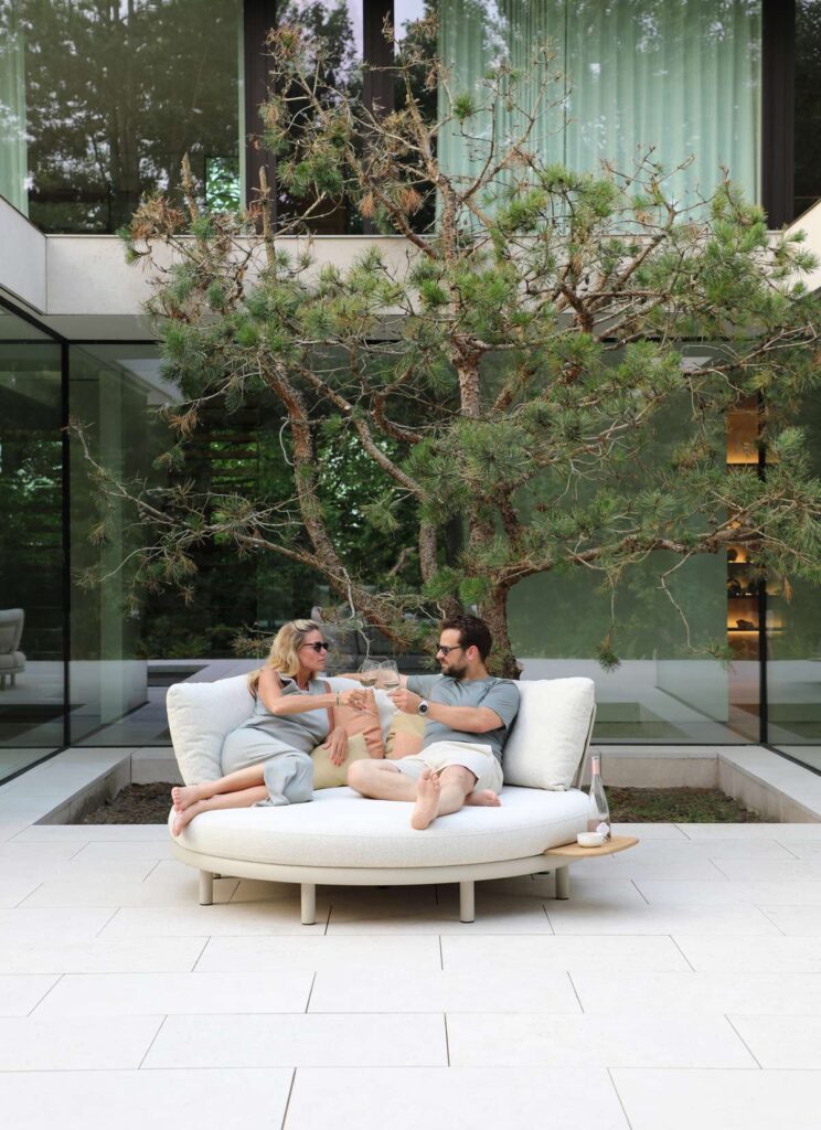 CLOUD_DAYBED_AMB_1