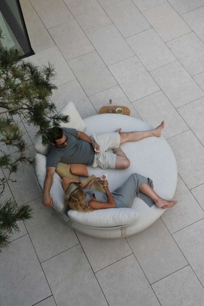 CLOUD_DAYBED_AMB_3