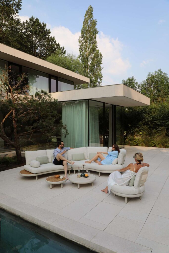 CLOUD_SOFA_AMB_1