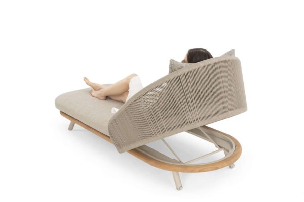 WAVE-SL-MOCHA-VOLGA164-MODEL-16 Pebl Wave Collection